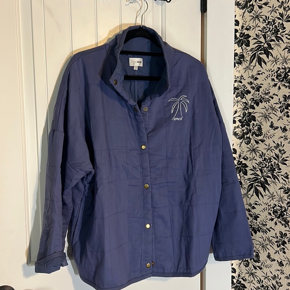 Quilted beach jacket. Shell 100% cotton lining & filler 100% polyester.